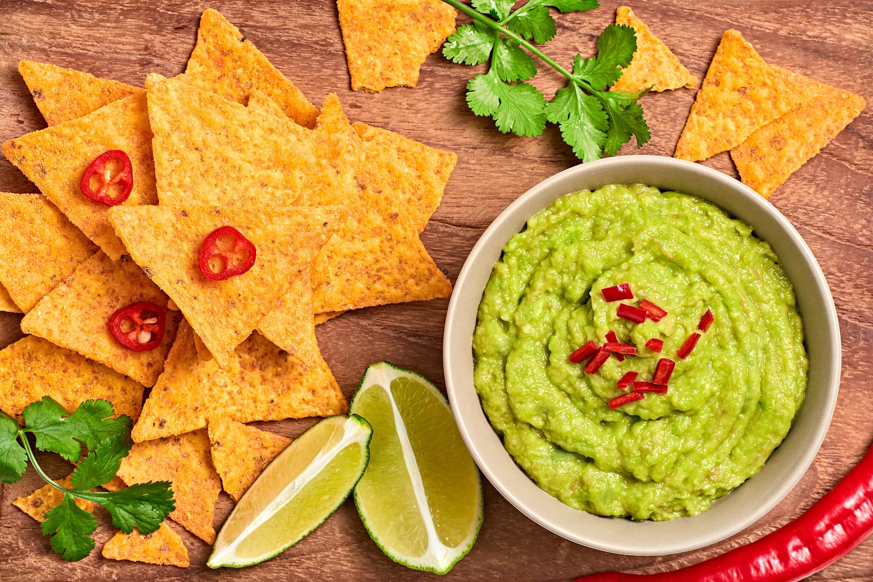 How to Make Fresh and Zesty Guacamole