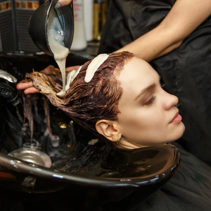 How to Choose the Right Shampoo and Conditioner for Your Hair Type